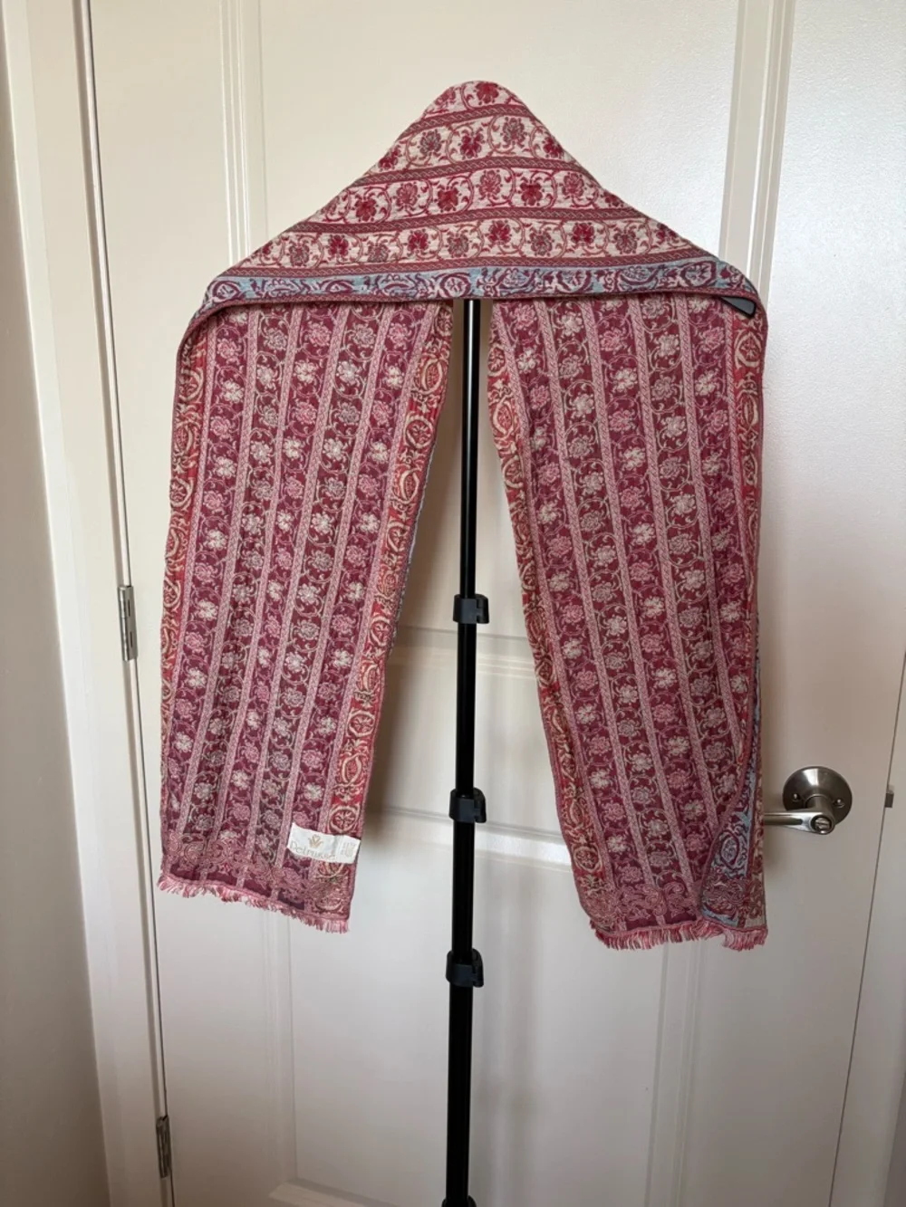 Petrusse Chenonceau Carmine Cotton and Silk Scarf - Picture 5 of 5